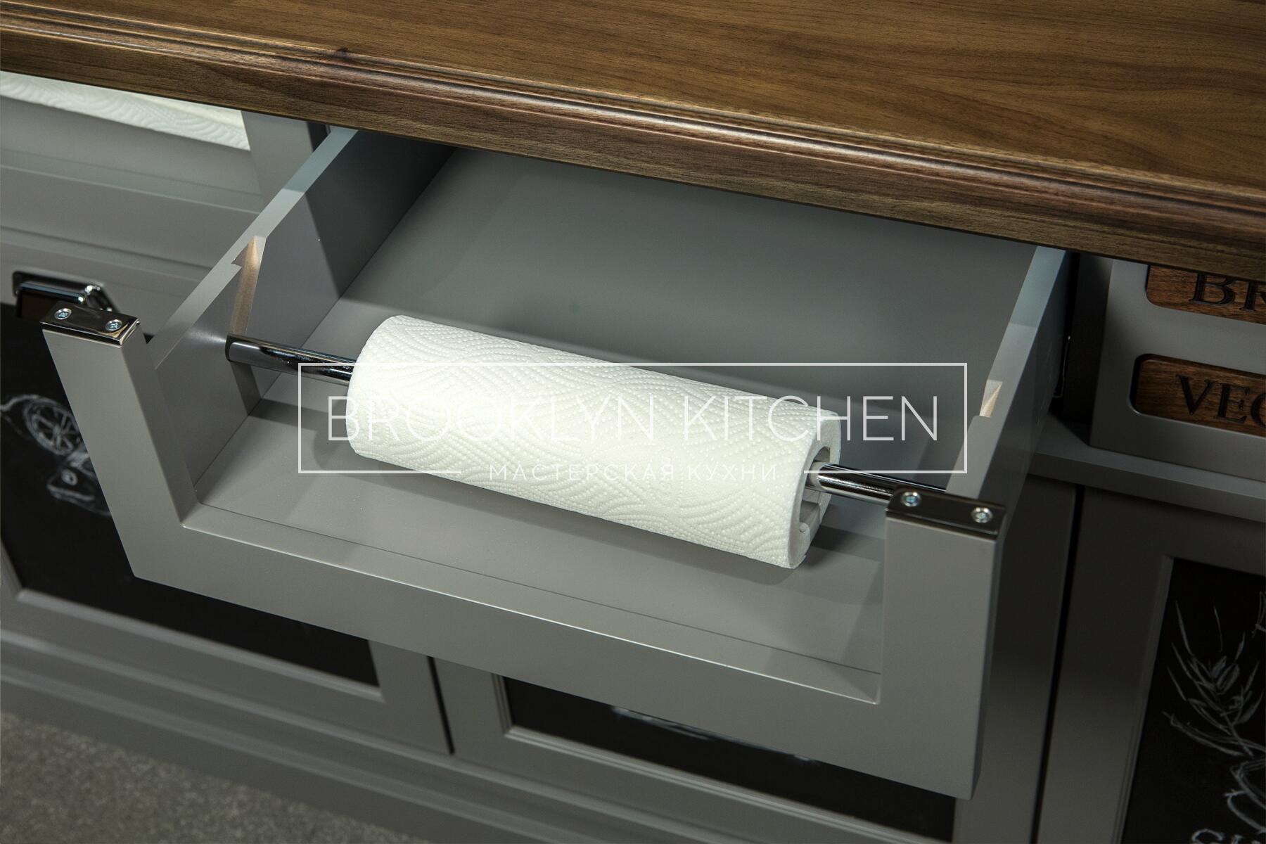 Многофункциональный остров с фасадами под эмалью и подсветкой