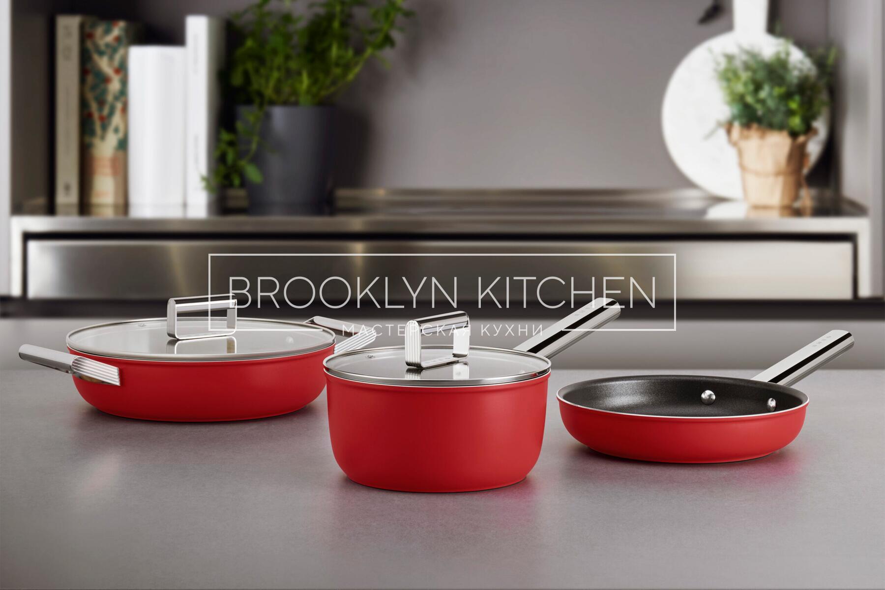 Многофункциональный остров с фасадами под эмалью и подсветкой